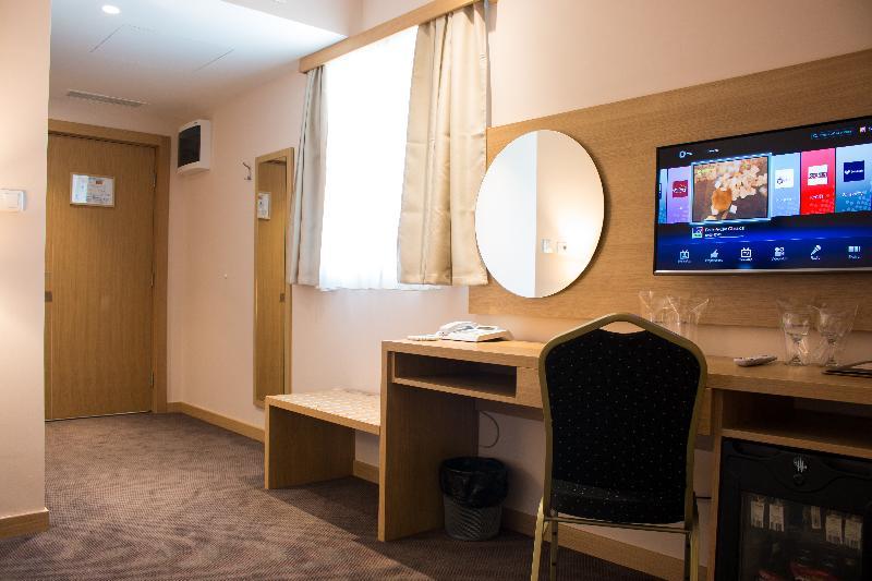 Etno Complex Vrdnicka Kula Hotel Vrdnik Ngoại thất bức ảnh